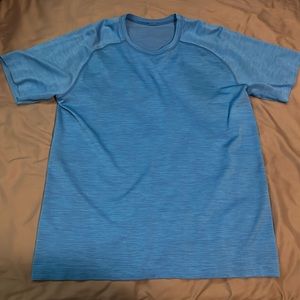 Lululemon shirt, size large, color blue.